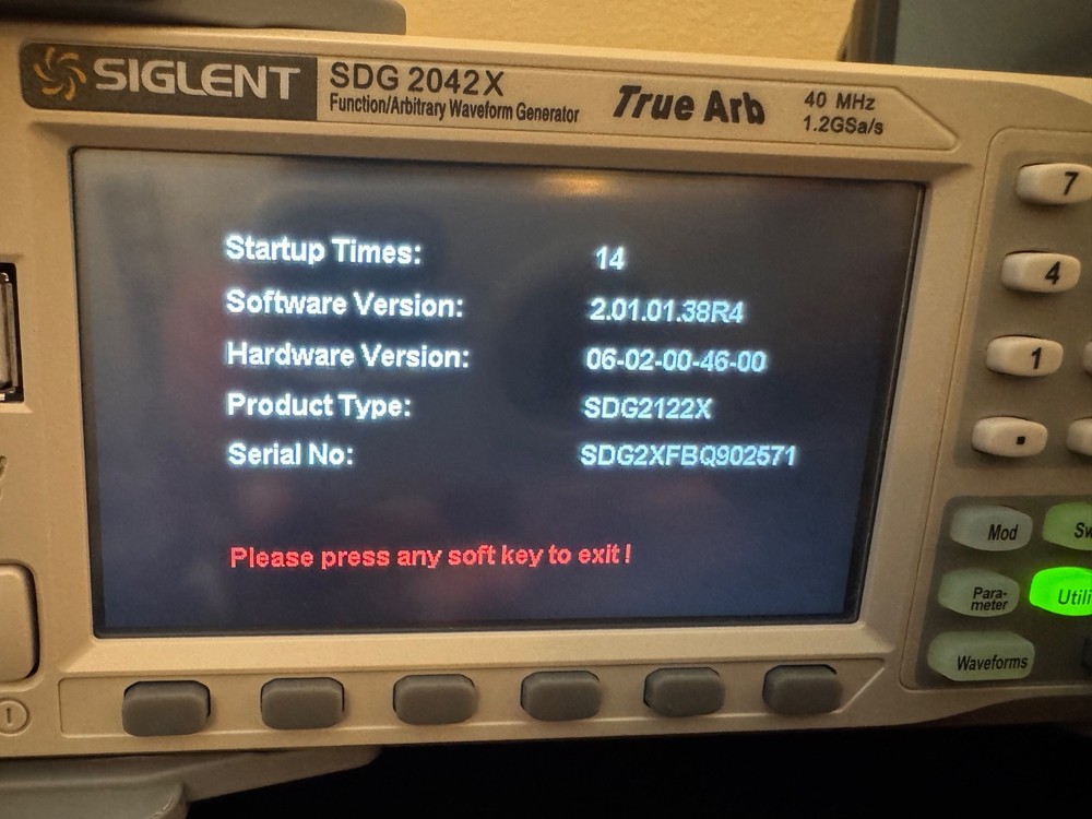 Siglent SDG2042X Function Generator 120MHz Unlocked (SDG2122X Equivalent)