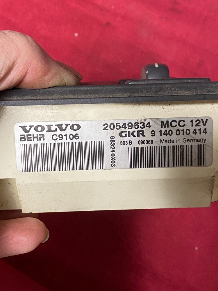 VOLVO TEMP CONTROL,OEM, climate 20549634, BROKEN TAB MODULE, SWITCH
