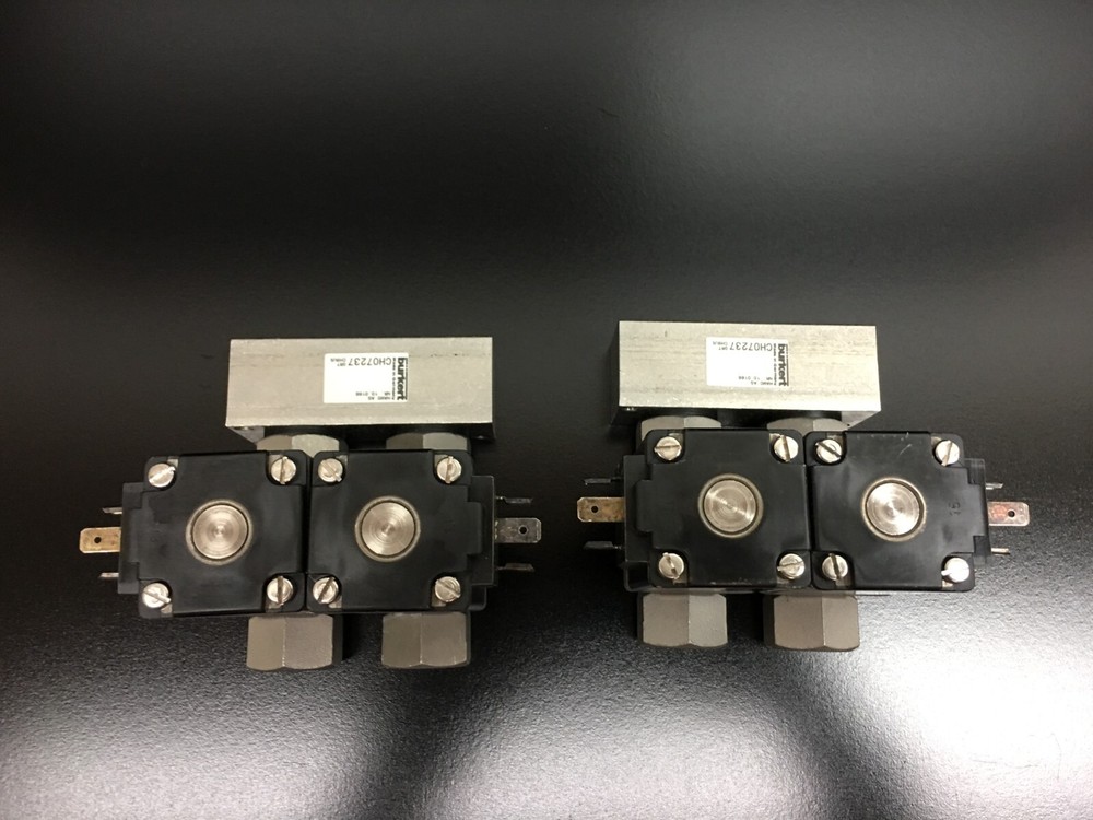 Burkert 123890N CH07237 Mass Flow Controllers Lot 2 PCS