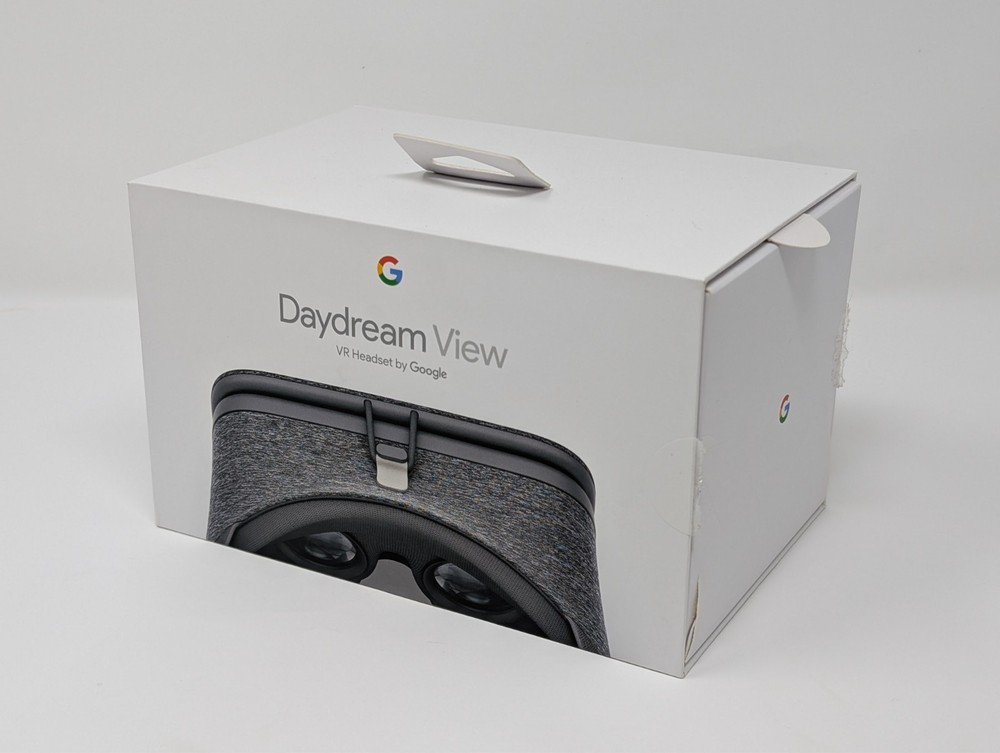 Google Daydream View D9SCA VR Headset with Remote Slate Gray