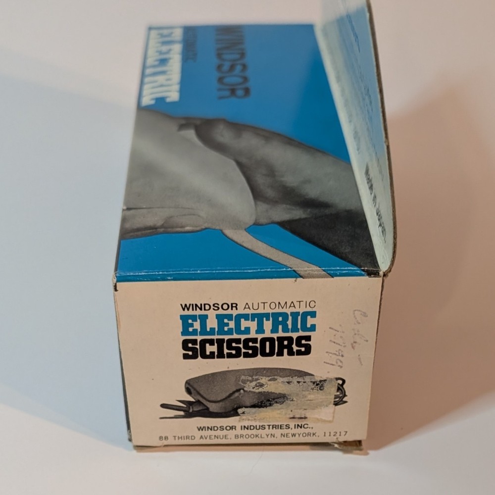 Vintage Electric Scissors Windsor Automatic Handheld w Guide Light & Blade Guide