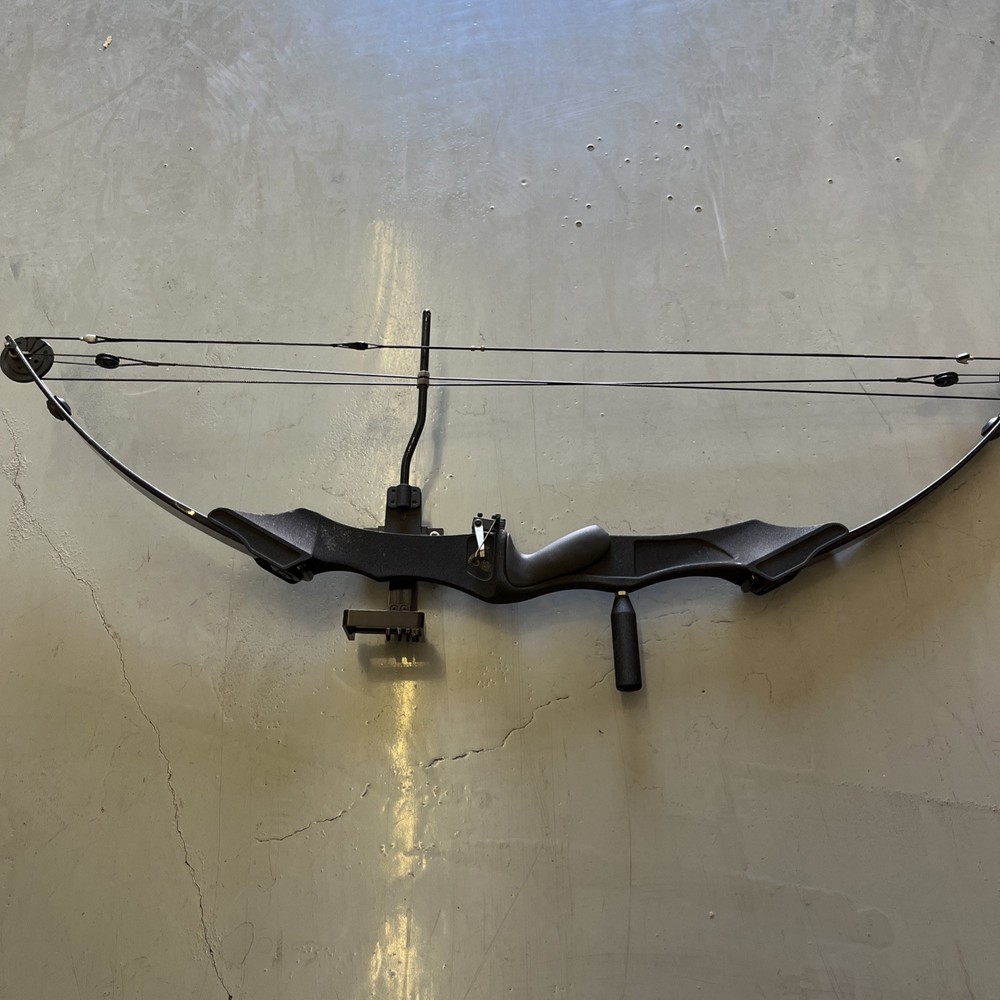 Golden Eagle Super Hawk Compound Bow