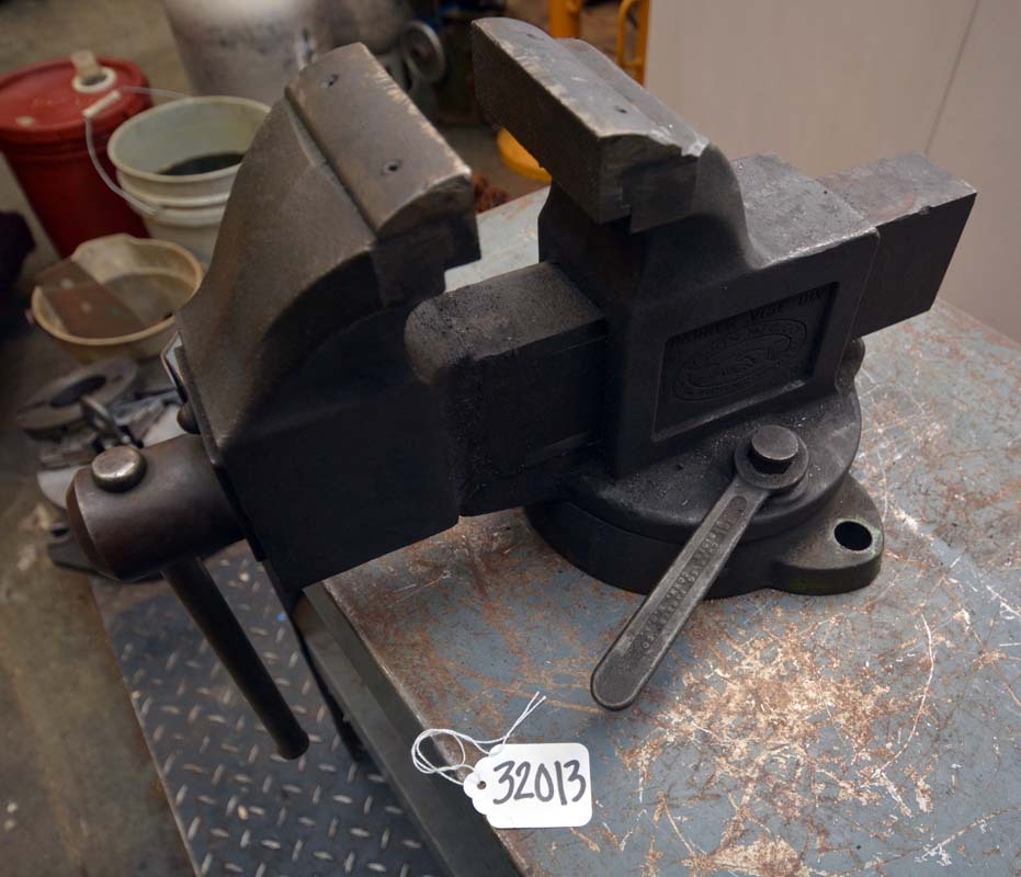 Chas Parker 974B Bench Vise (Inv.32013)