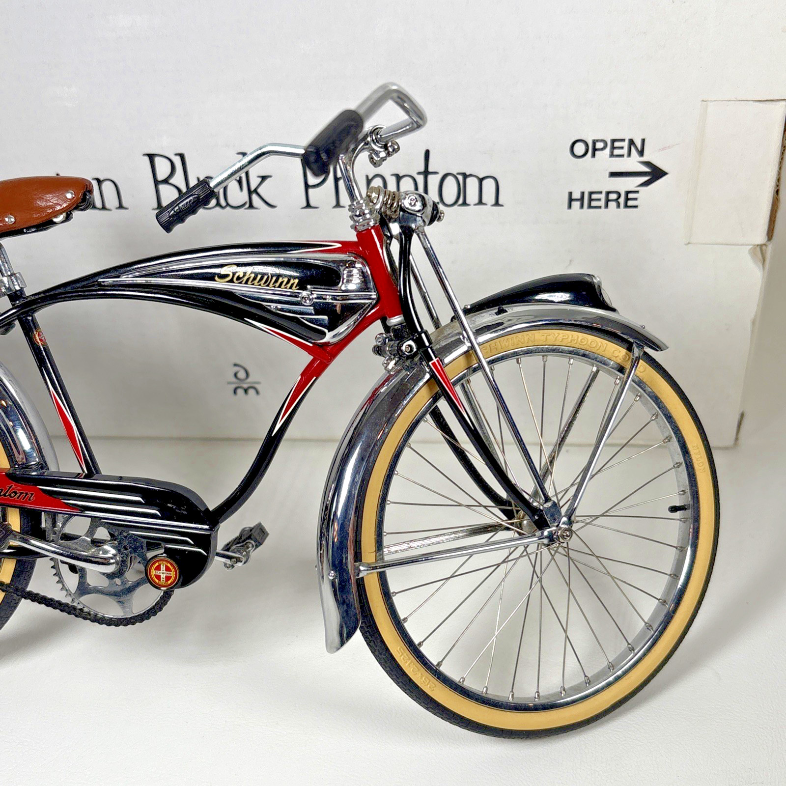 Danbury Mint Schwinn Black Phantom 1:6 Scale Die Cast Model Bicycle COA & BOX