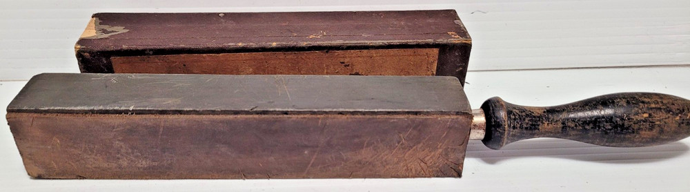 VINTAGE PRE-WAR GERMANY STRAIGHT EDGE RAZOR STROP SHARPENER