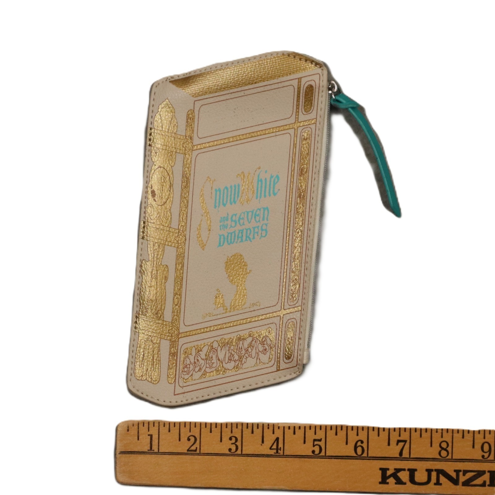 Besame Cosmetics Disney Snow White Book Icon Makeup Bag 1937 Collection Souvenir