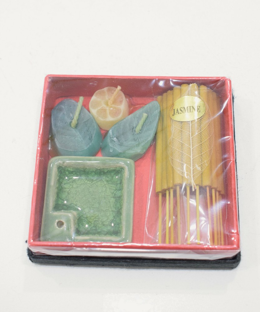 Incense Holders Ceramic Green & White Assorted Dishes with Candles