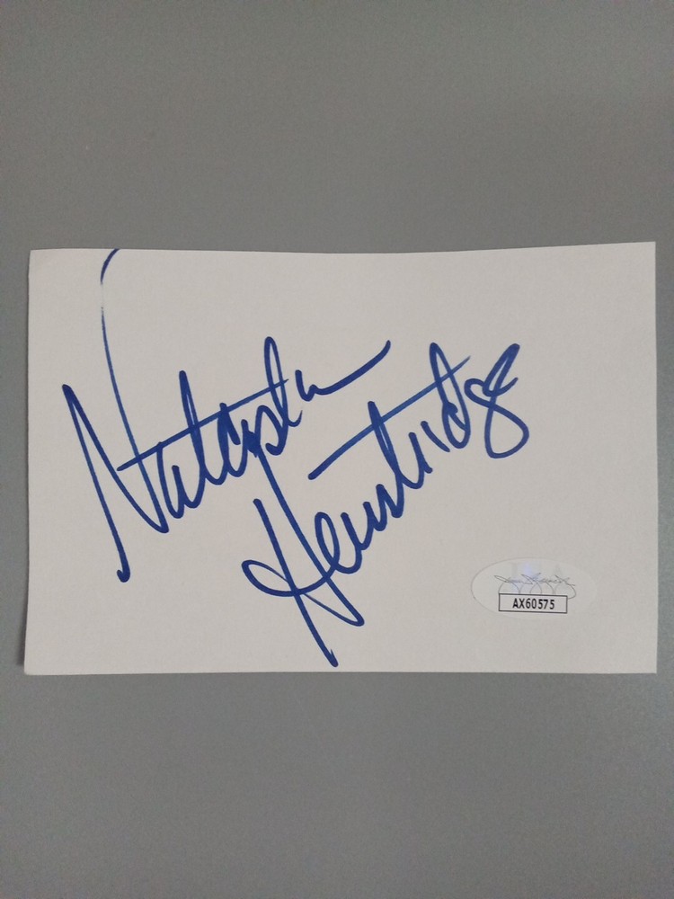 Natasha Henstridge Signed 5x4 Cut JSA ** #