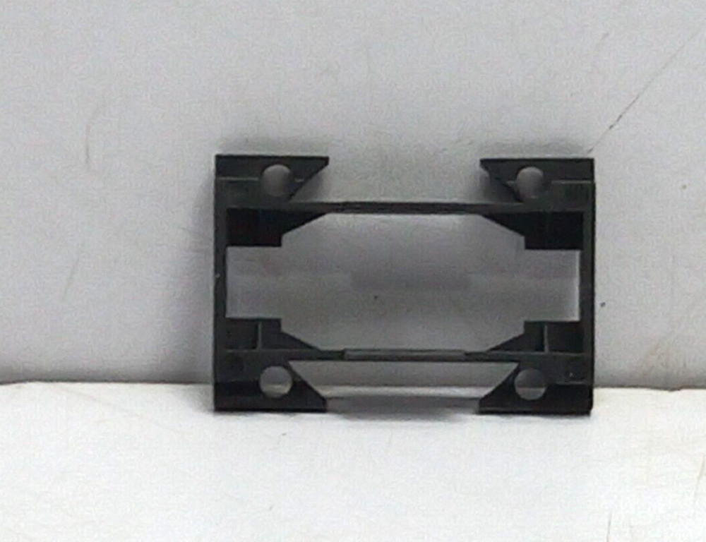 Siemens 3SB3 655-0AA21 Pushbutton AC Metal Round Red Illuminated Flat Button