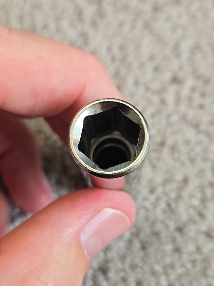 Craftsman CMMT43331 7/16" 6pt Deep Well Socket 3/8" Drive C08
