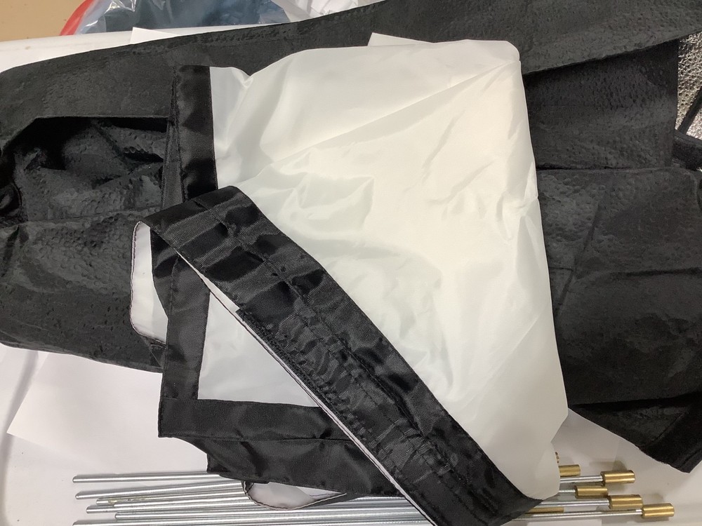 Assia 60 x 90cm Studio Strobe Lighting Bulb Flash