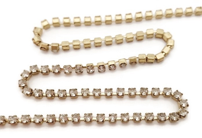 29 Inches Vintage Austrian Crystal Rhinestone 2.25mm. Wide Brass Chain 1204