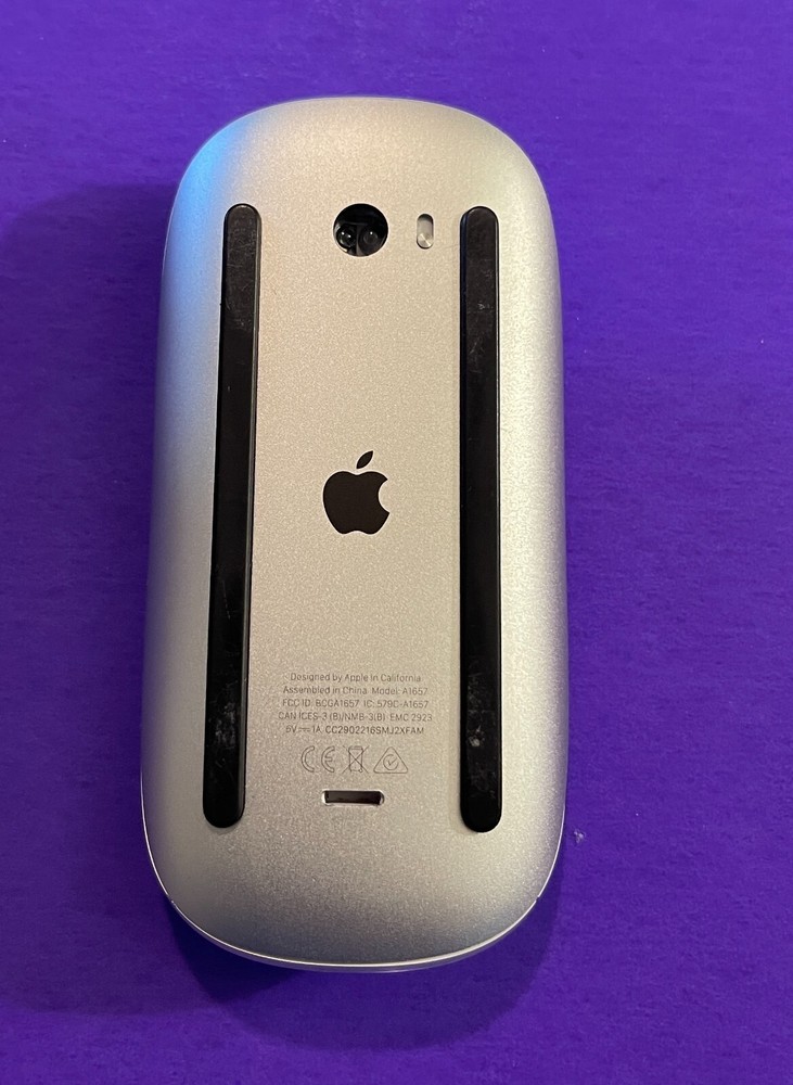 Apple A1657 Magic Mouse 2 Wireless Mouse - Silver (MLA02LL/A) Works Perfect!