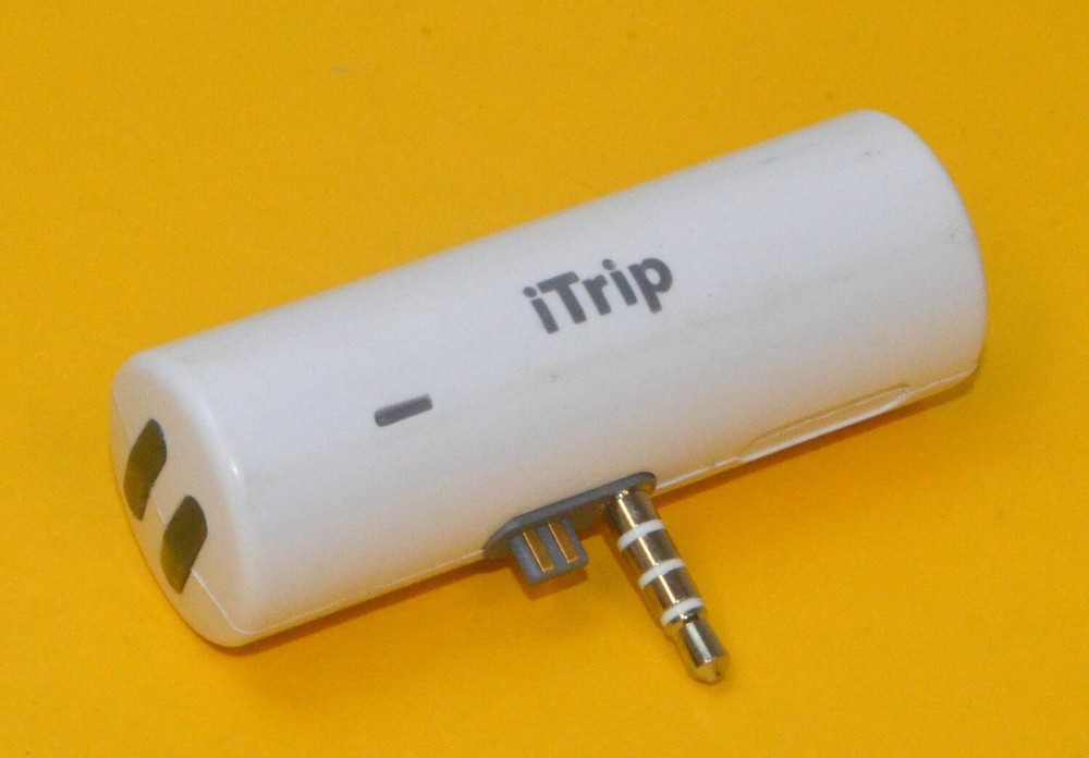 Griffin iTrip FM Transmitter for iPod Classic 3G, 4G *Used* 4013-2TRIP