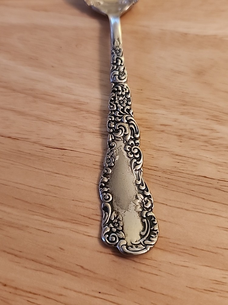 1894 Florida Pattern Sugar Shell Spoon - 5 3/4" ' Int Silver
