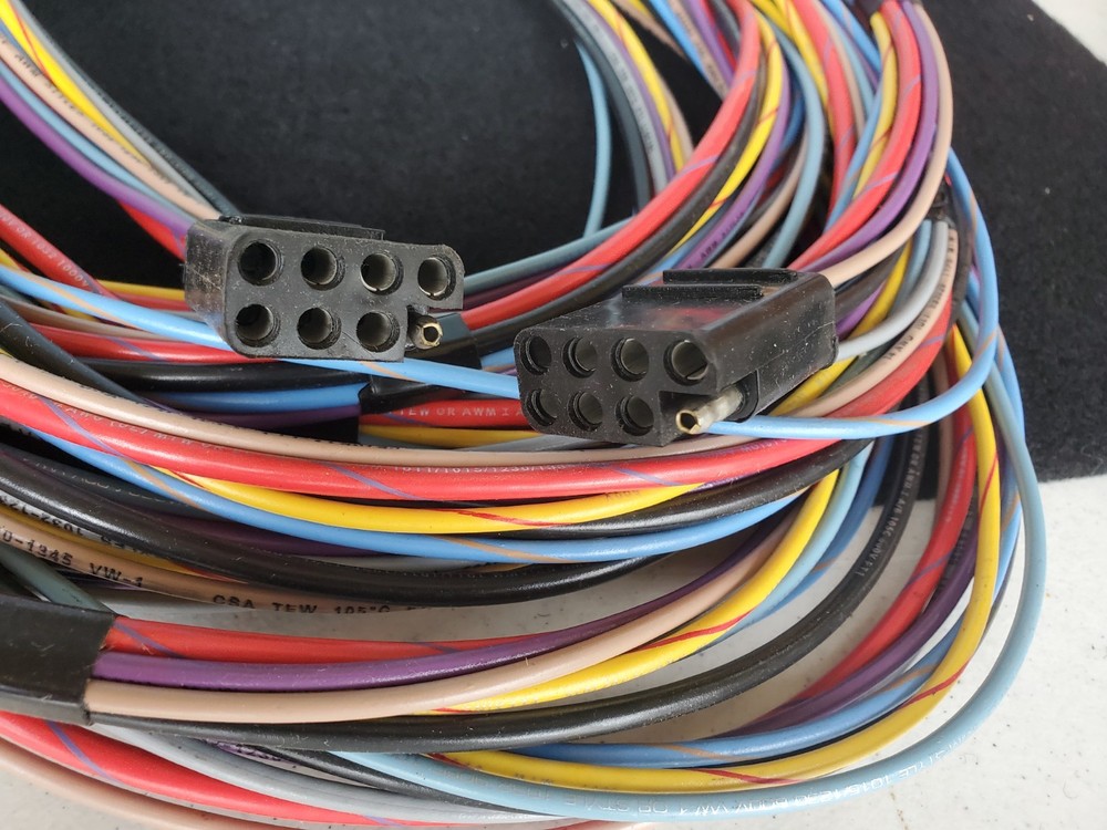 Crusader Wire Harness Extension 25 Feet Color Coded 8 Pin Rectangular 97481