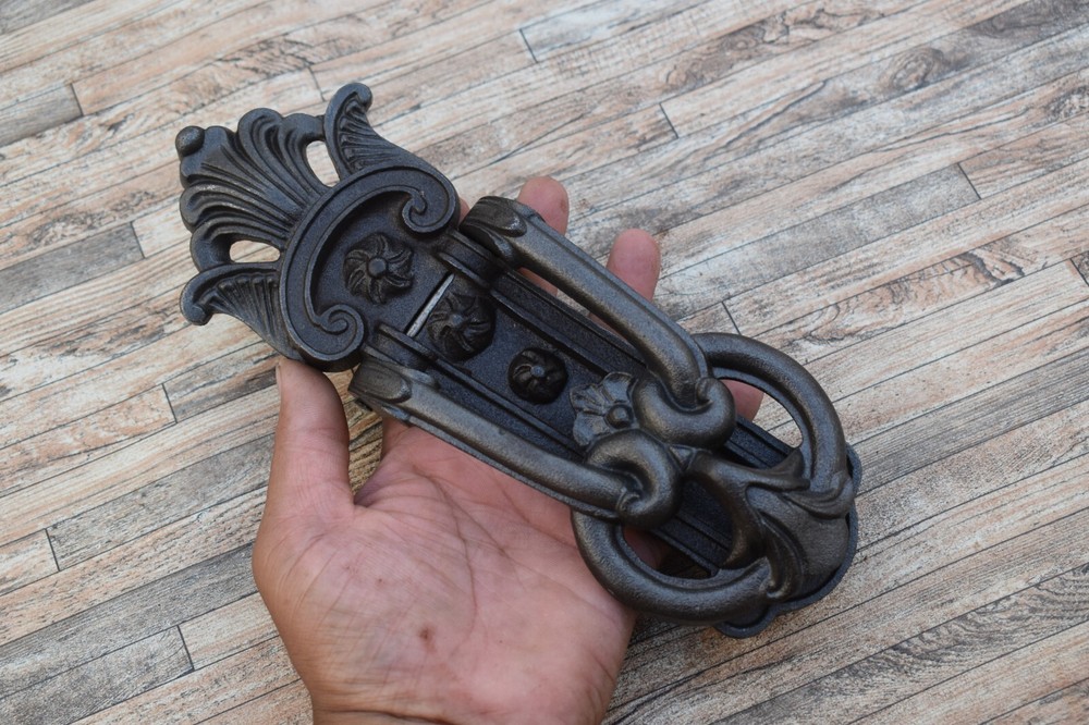 Vintage Style Cast Iron Knocker Beautiful Design Front Door Gate Pull Handle