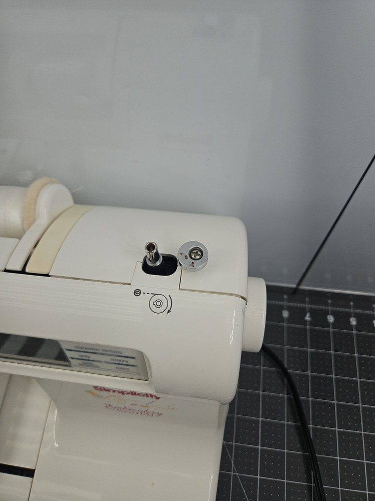 Simplicity Embroidery Only Machine Model SE2 Touch Screen White Works