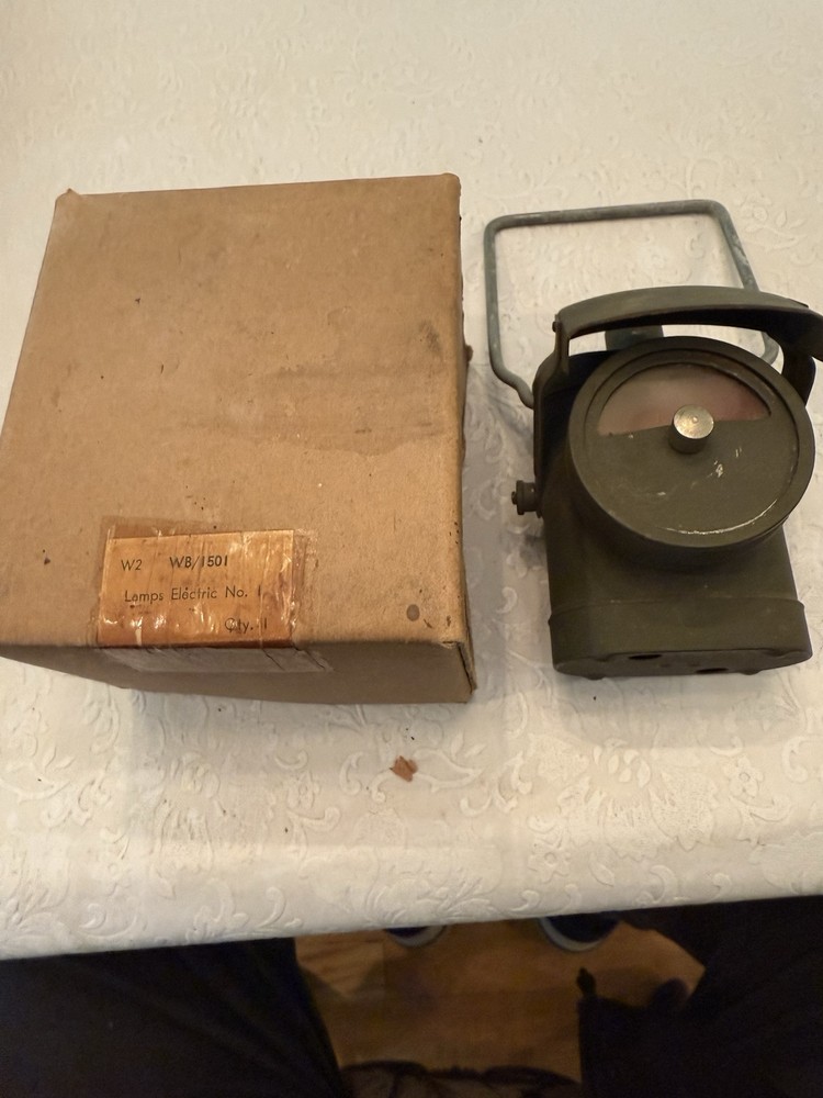 WWII BRITISH FLASHLIGHT TORCH LIGHT New In Original Box