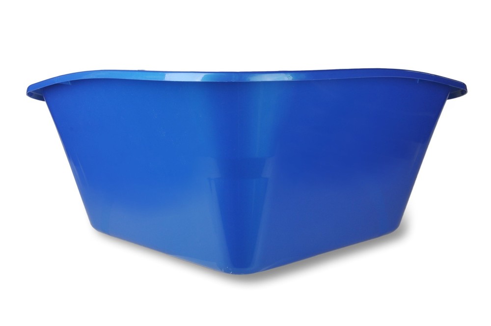 Van Ness High Sided Pan, Corner Cat Litter Box, Durable Plastic Construction