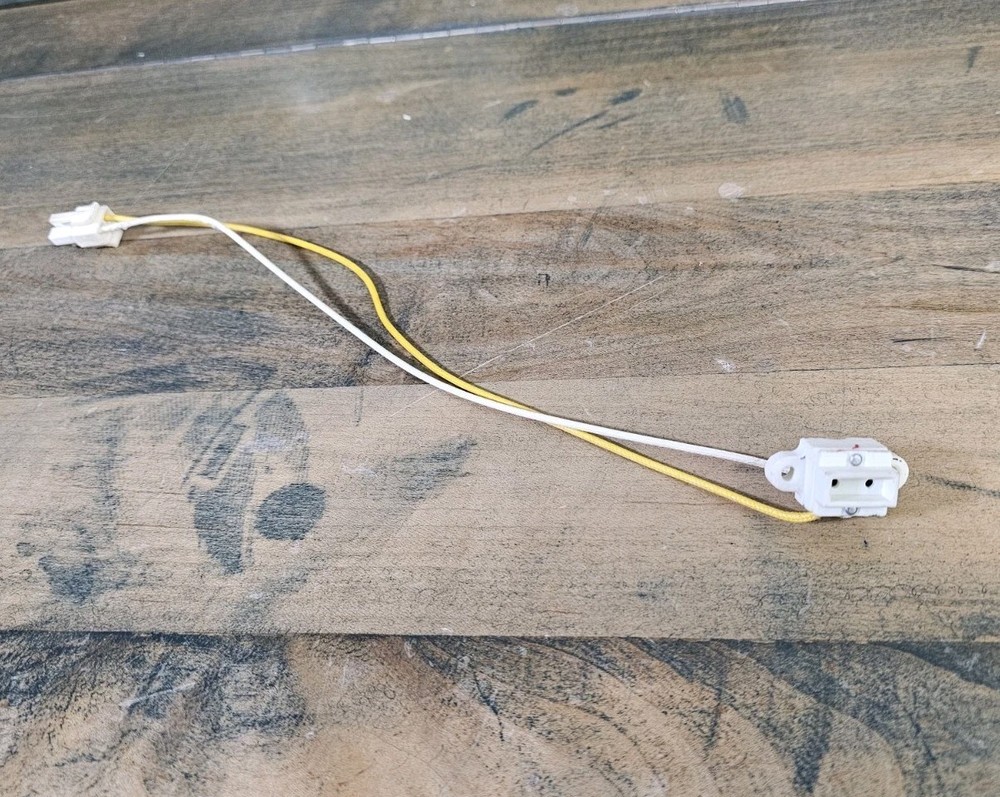 Samsung Microwave Light Socket and Harness Assembly DE47-00032A