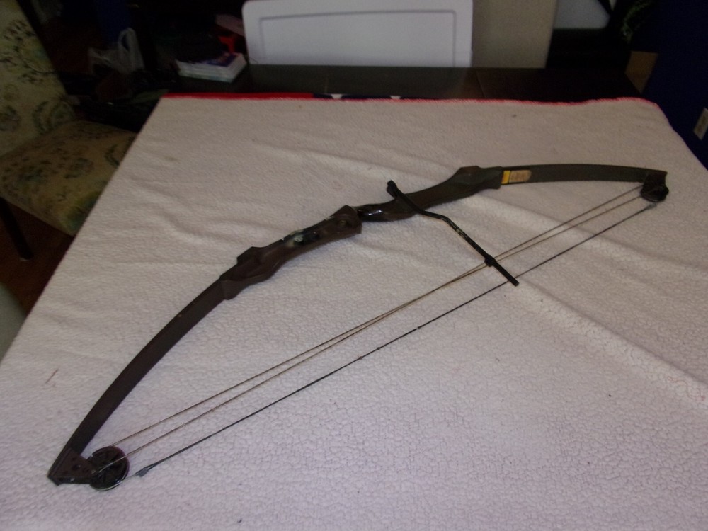 Vintage PSE Sizzler Compound Bow