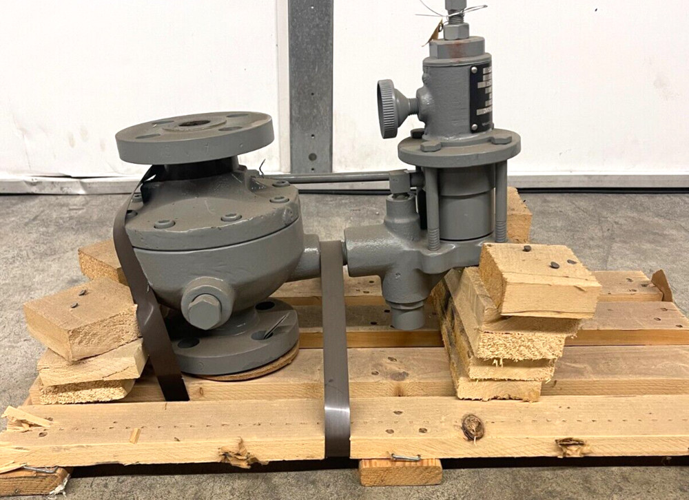 FISHER CONTROLS PILOT OPERATED REGULATOR TYPE 310A-32A