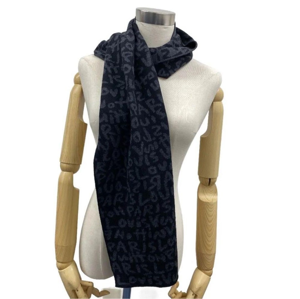 Used LOUIS VUITTON wool scarf