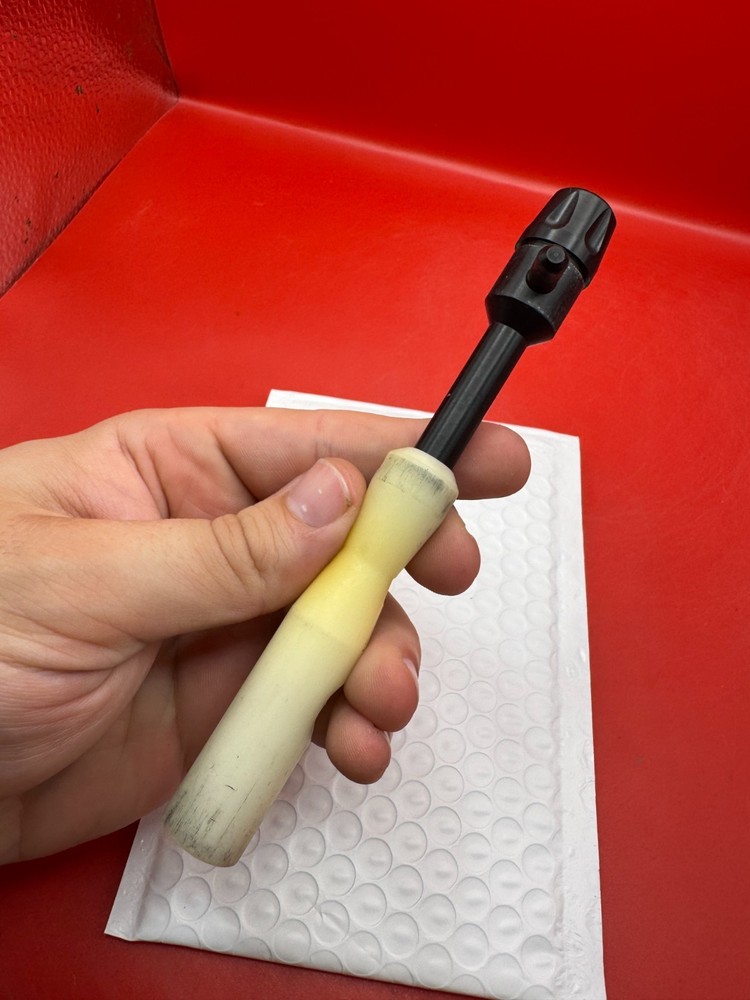 CCM Pump/Autococker Bolt