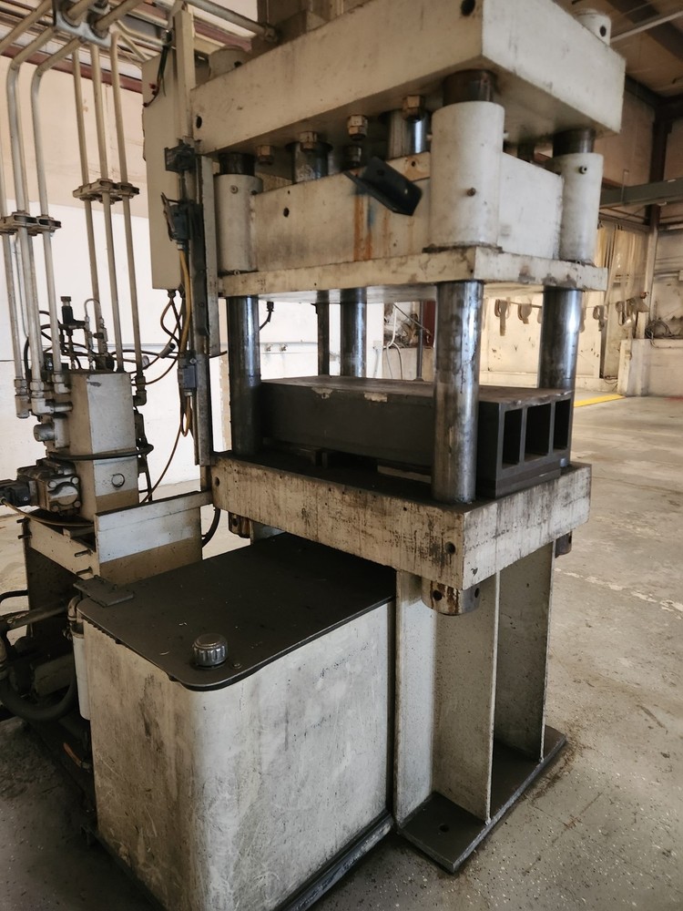 OTOOLE SYSTEMS 250 TON 4 POST PRESS