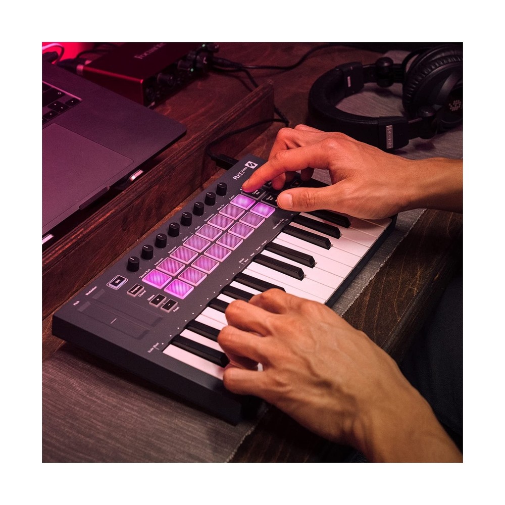 Novation FLkey Mini Compact MIDI Keyboard for FL Studio 25 Mini Keys
