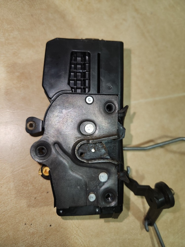 PETERBILT 579 LATCH ASSY R56-1183 DRIVER'S