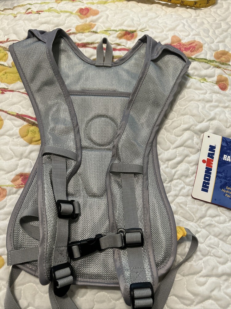 IRONMAN HYDRATION PACK NWT Missing Inner Bladder