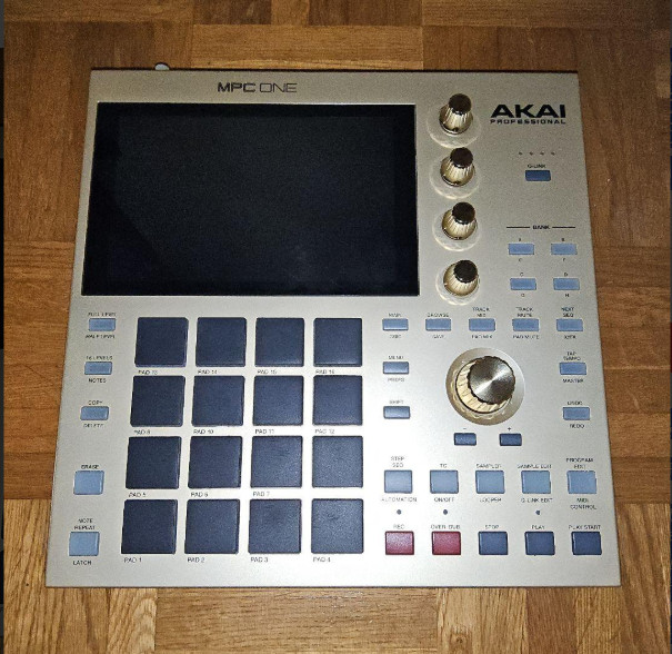 MPC one SPECIAL GOLD EDITION - AKAI