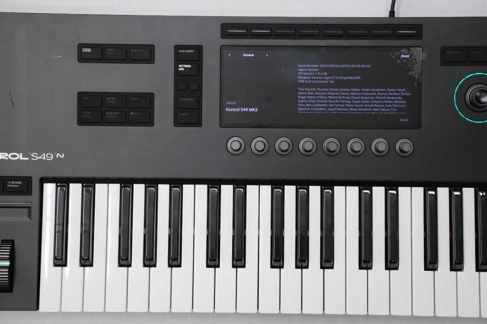 Native Instruments Kontrol S49 MK3 Keyboard Controller *READ*