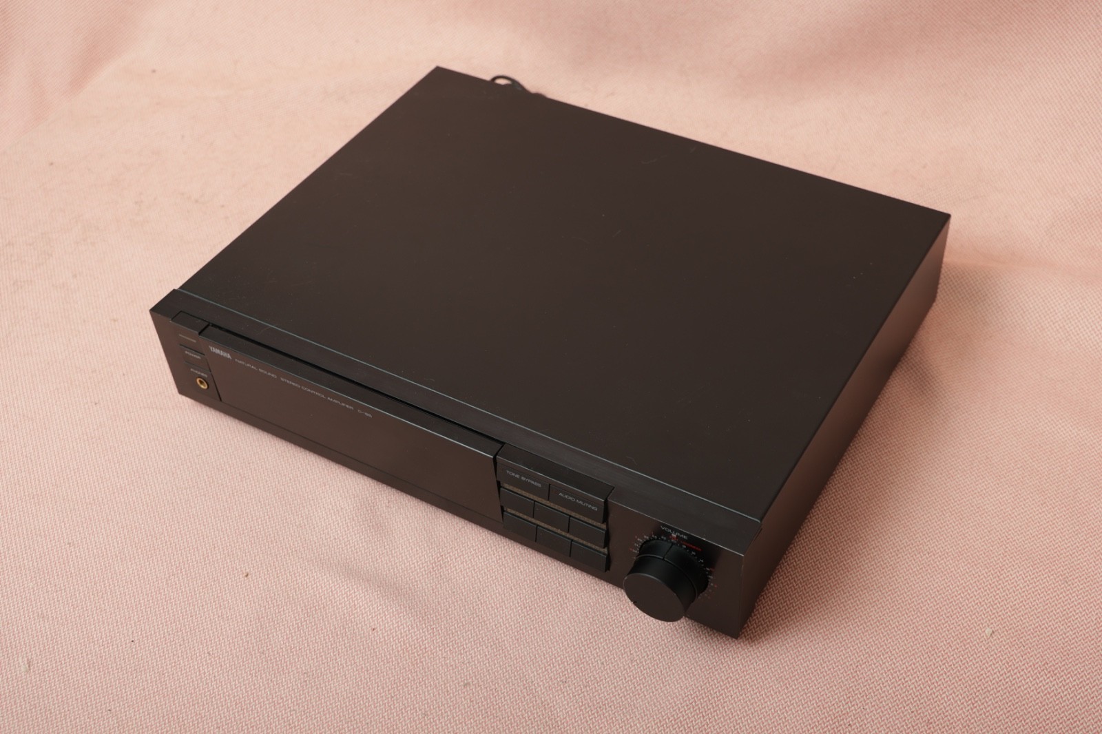 Yamaha C-65 Preamplifier Natural Sound Stereo Control Amplifier Made in Japan