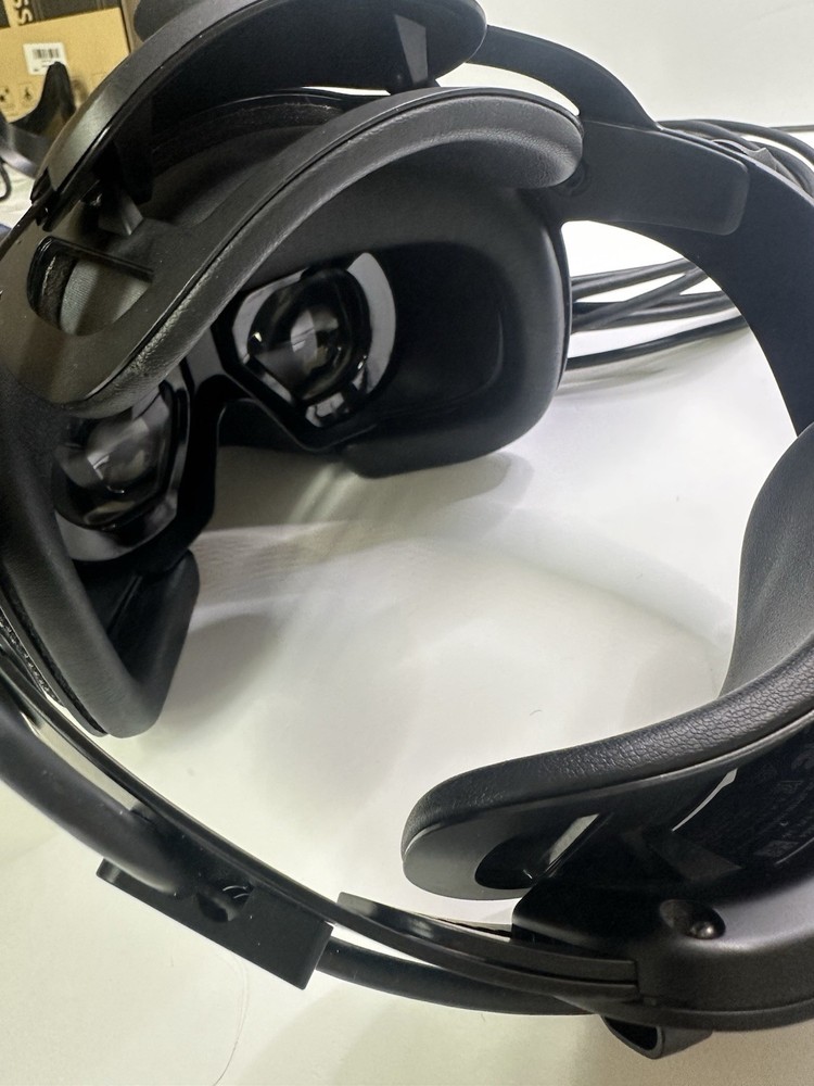 Varjo Aero VR Headset Plus Cables - Fully Cleaned