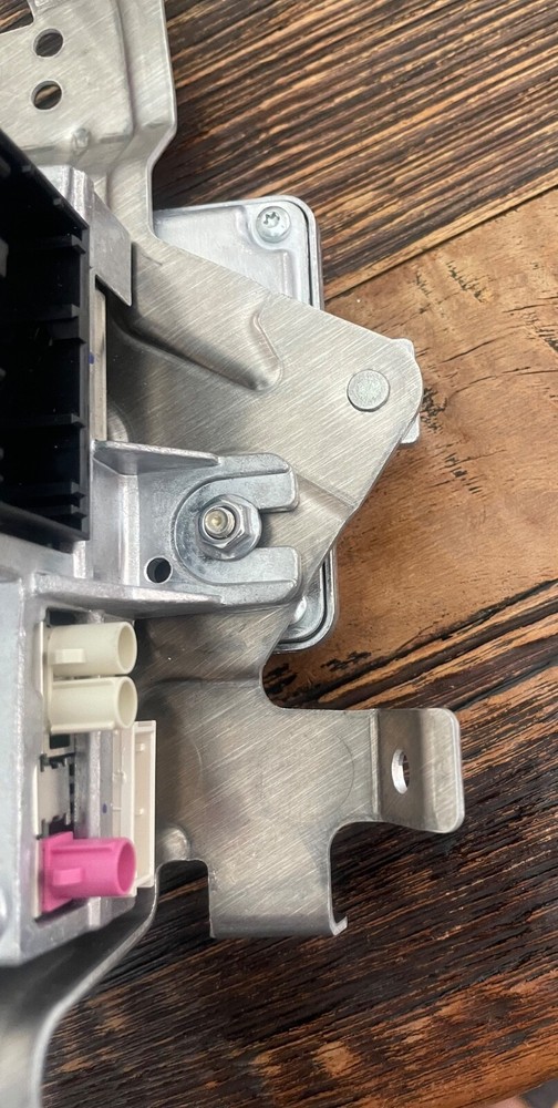 BMW Audio Sound System Amplifier Module W/ Surround View Camera Computer Control