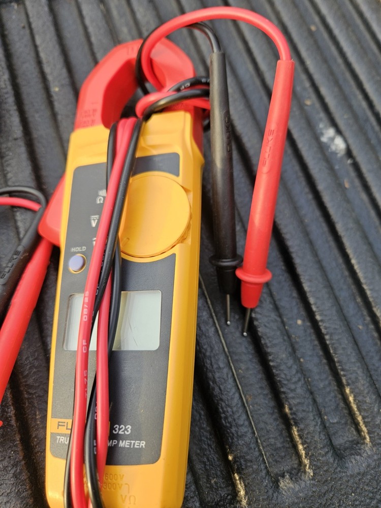 Fluke 101/323 HVAC Combo Kit Used