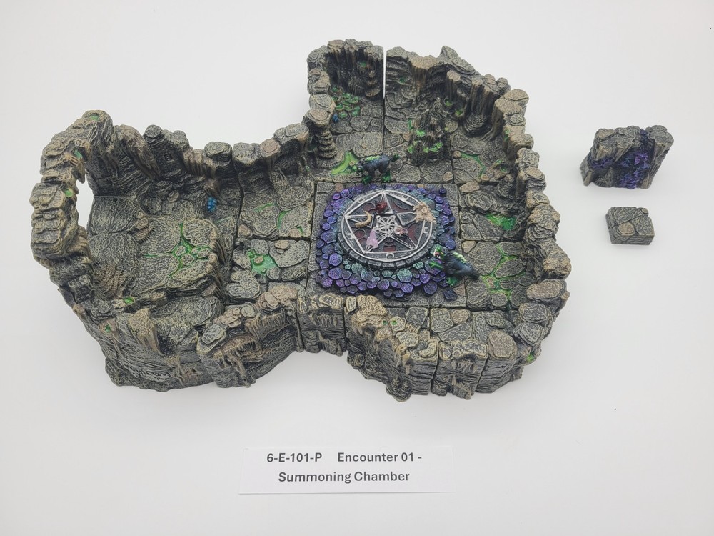 Dwarven Forge Caverns Deep Encounter 1: Summoning Chamber (Painted) VG+/Mint