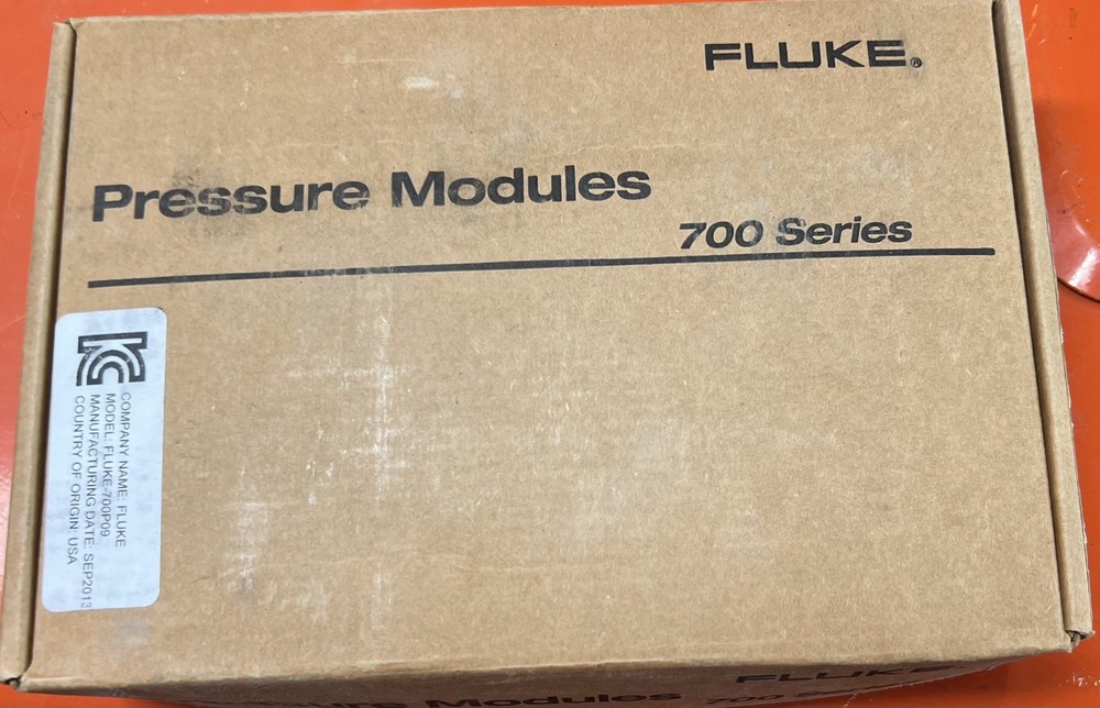 Fluke 754 Documenting Process Calibrator with HART Communication