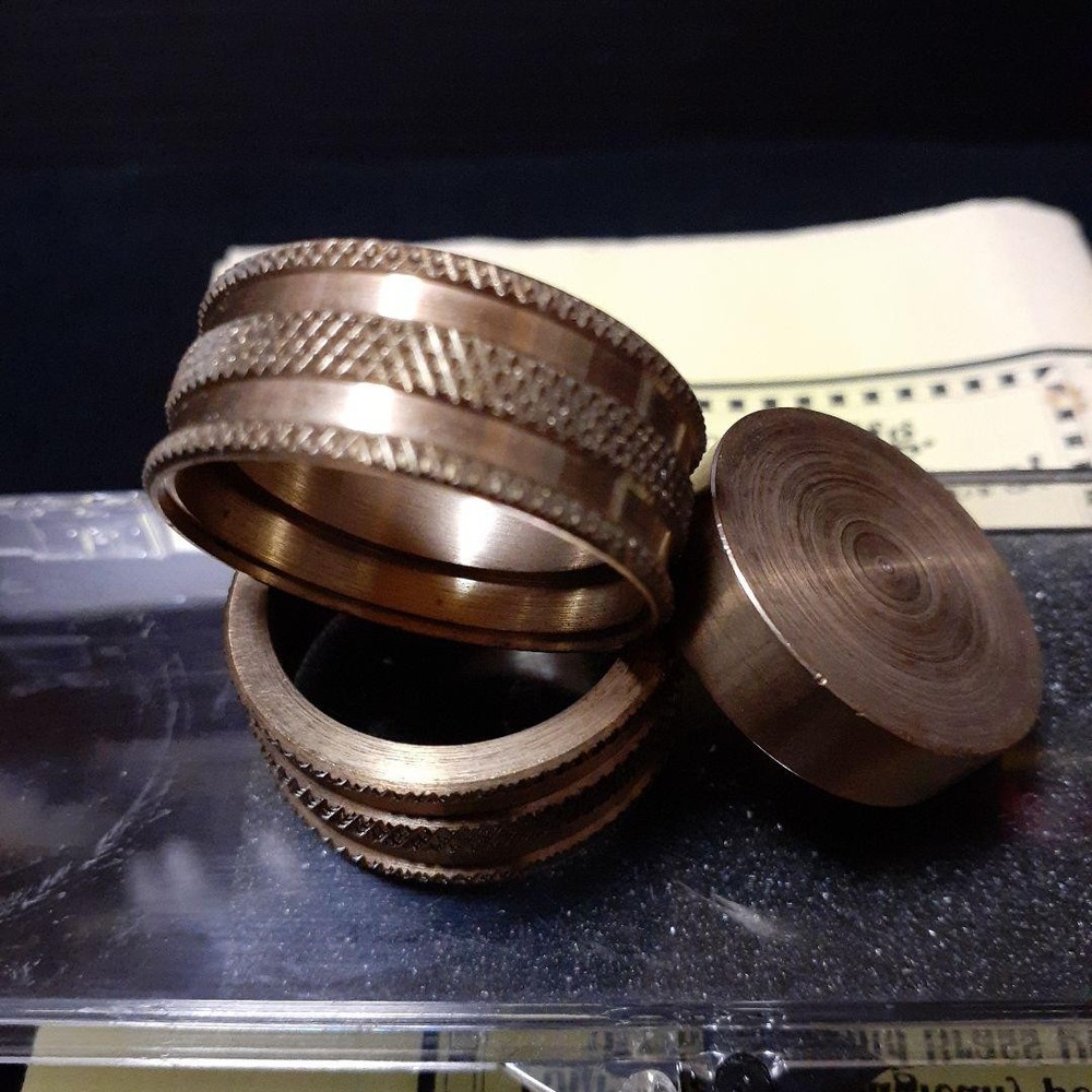 Second hand magic tricks C387 Coin Magic Cavorting Quarters