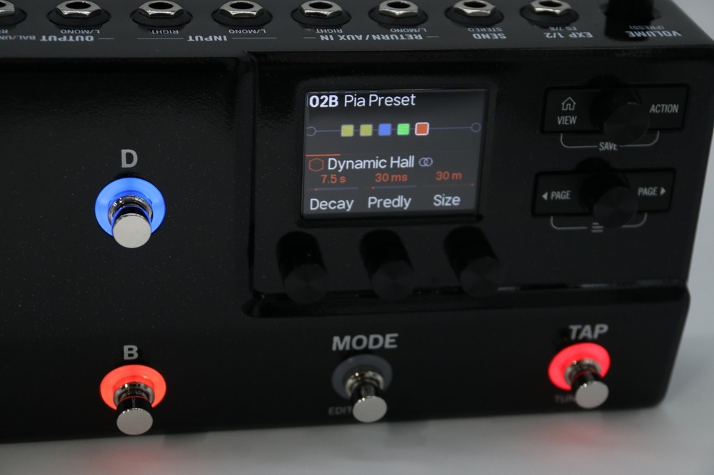 Line 6 HX Stomp XL Guitar Multi-effects Floor Processor - Black