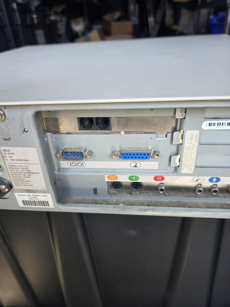 Compaq Presario Computer 7212 Vintage 90s Desktop Computer Powers On UNTESTED