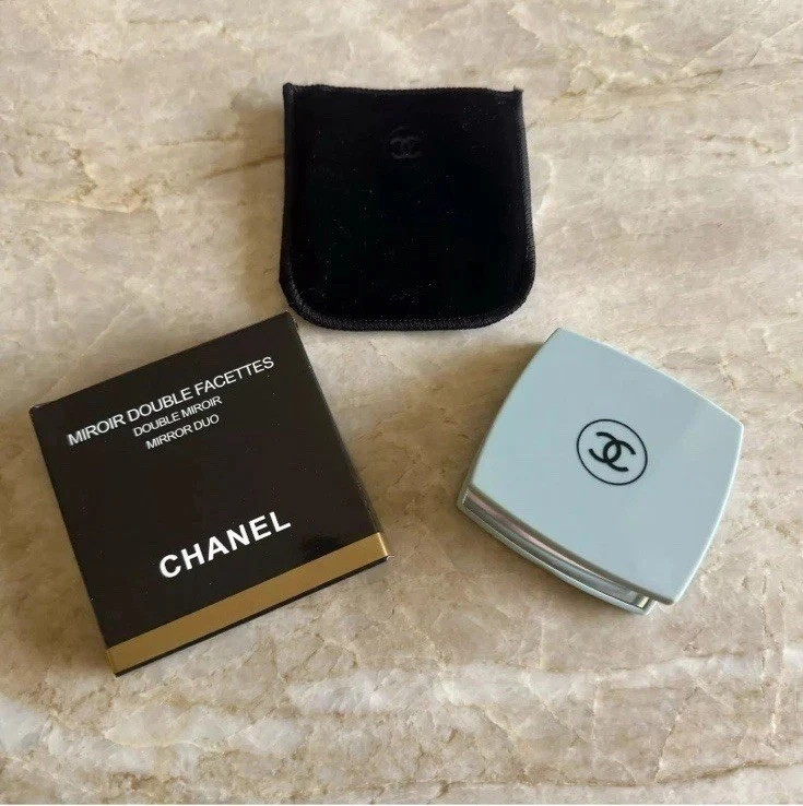 CHANEL Mirror Duo Compact Double Facette Makeup Green