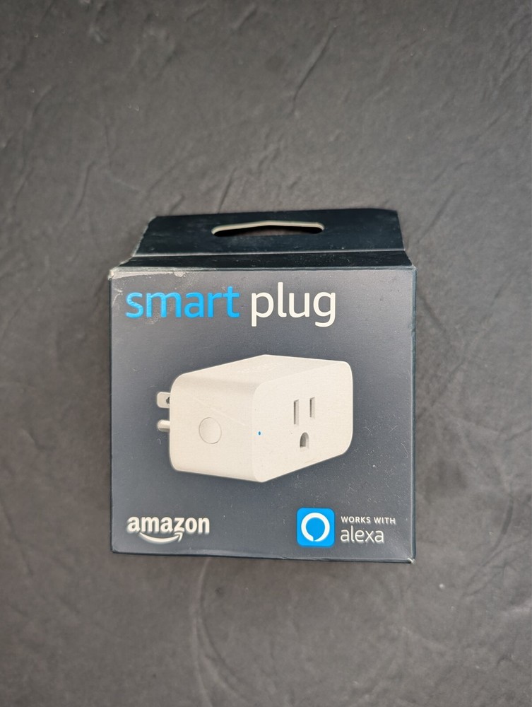 Amazon Smart Plug (newest model), Works with Alexa - White