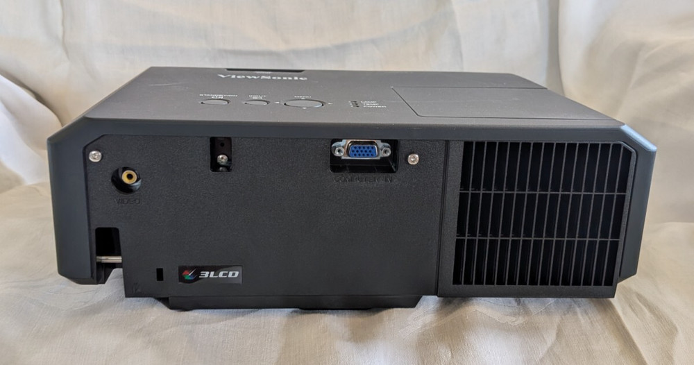 ViewSonic PJL7211 XGA LCD Projector