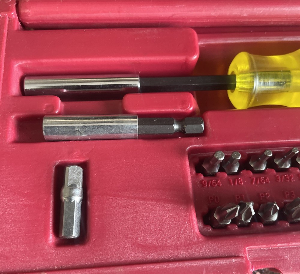 Vintage Mac Tools Magnetic Bit Screwdriver With 26 Various Bits & Case
