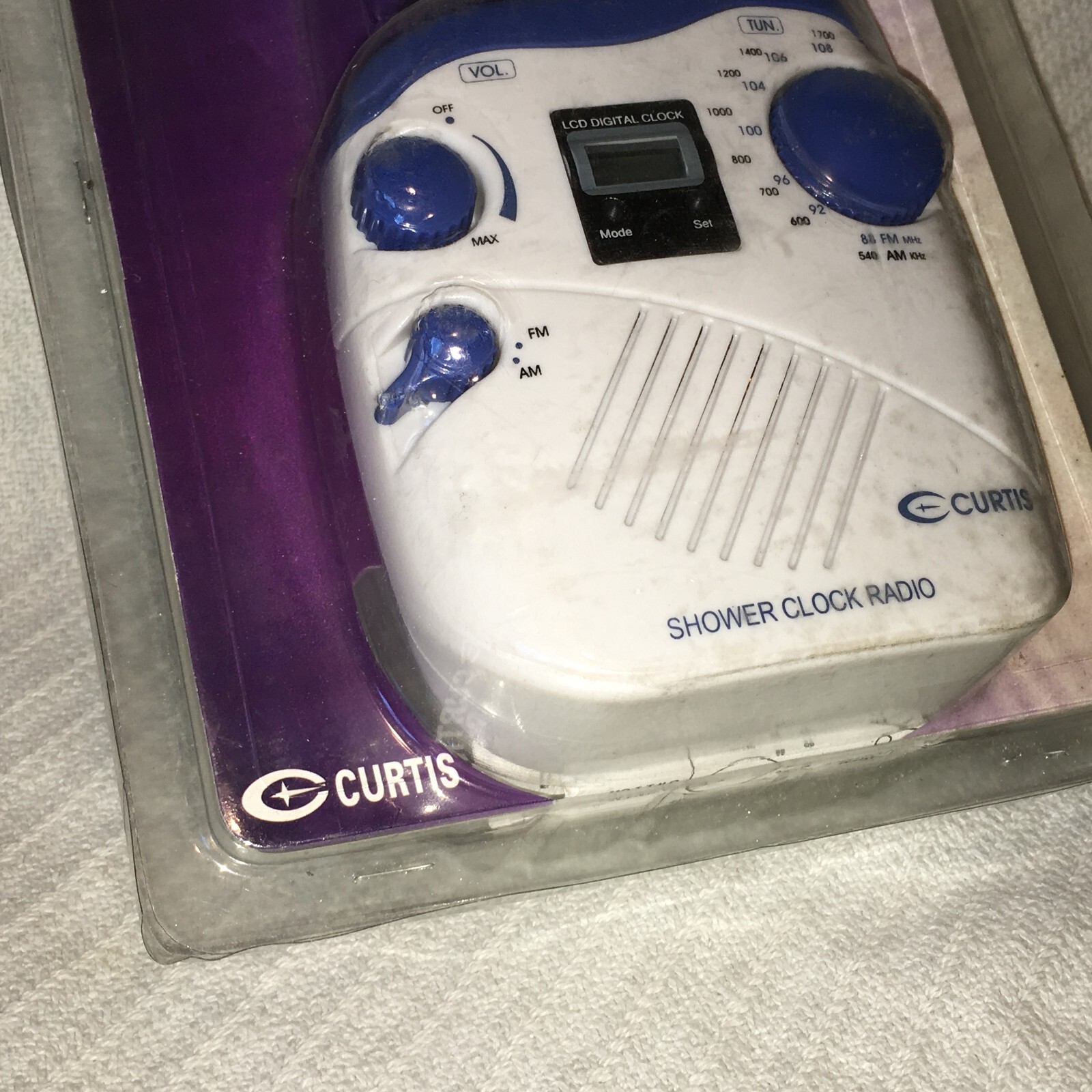 New Old Stock BLUE Curtis Shower AM/FM Radio RS28