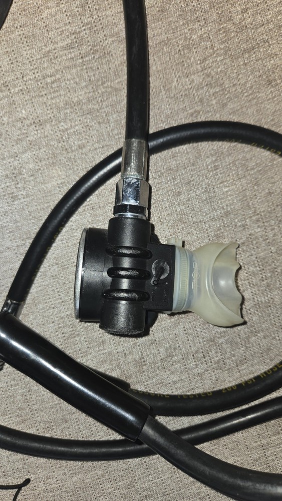 Oceanic Prodigy Computer Console & US DIVERS Micra Regulator Dive Set